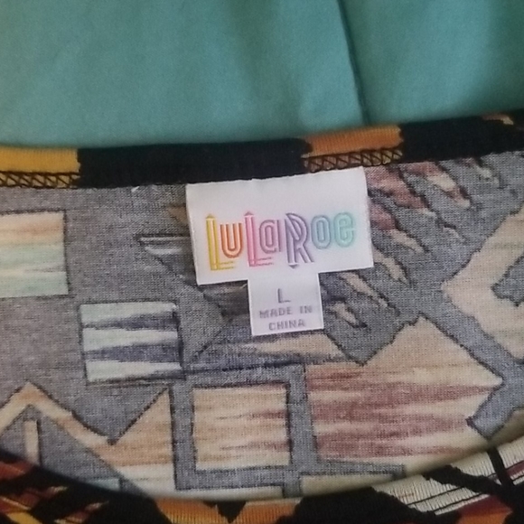 Lularoe irma - Picture 3 of 3